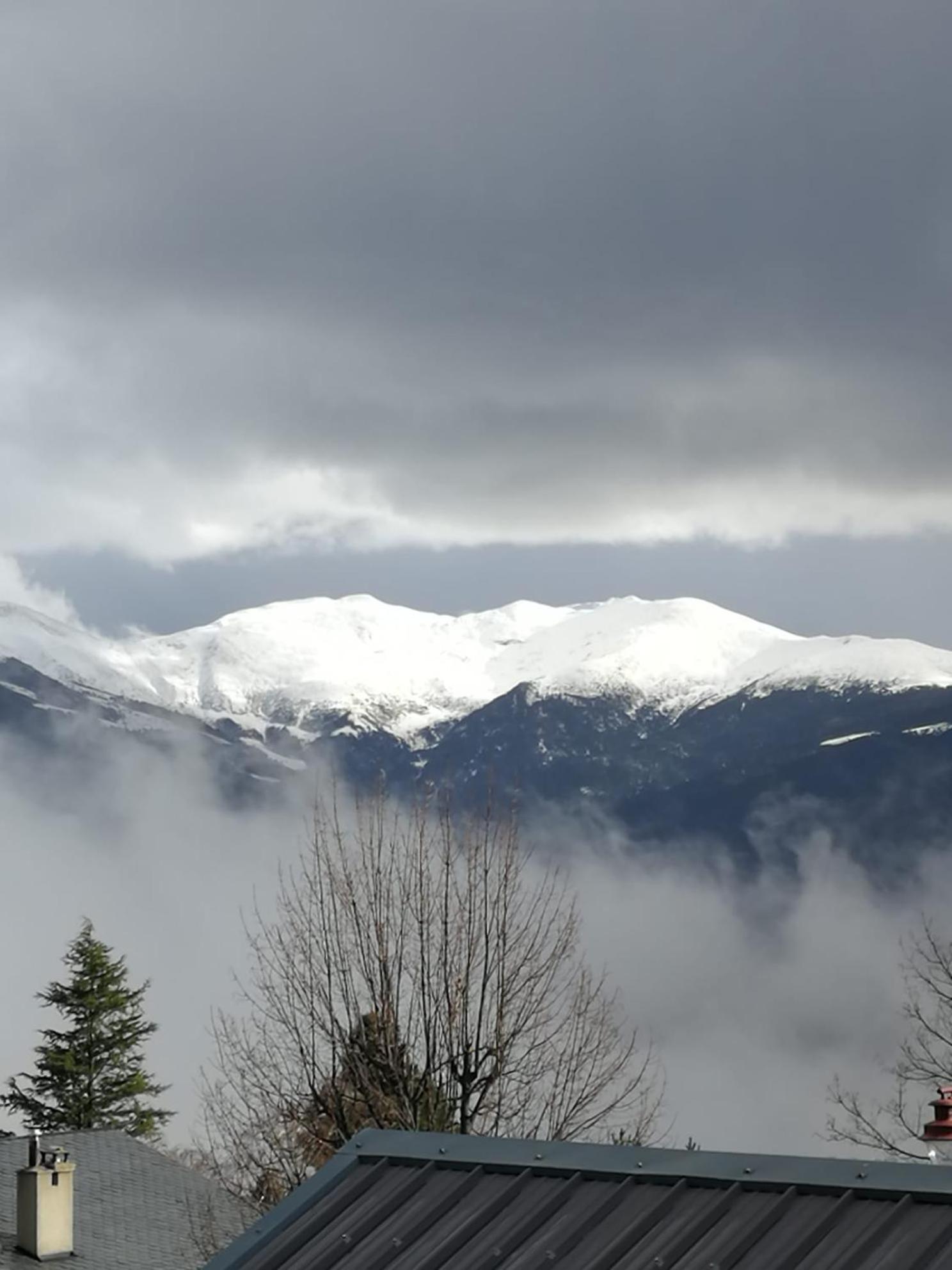 Pyrenees Catalanes Tres Joli Appartement 300M Telecabines Font-Romeu-Odeillo-Via المظهر الخارجي الصورة