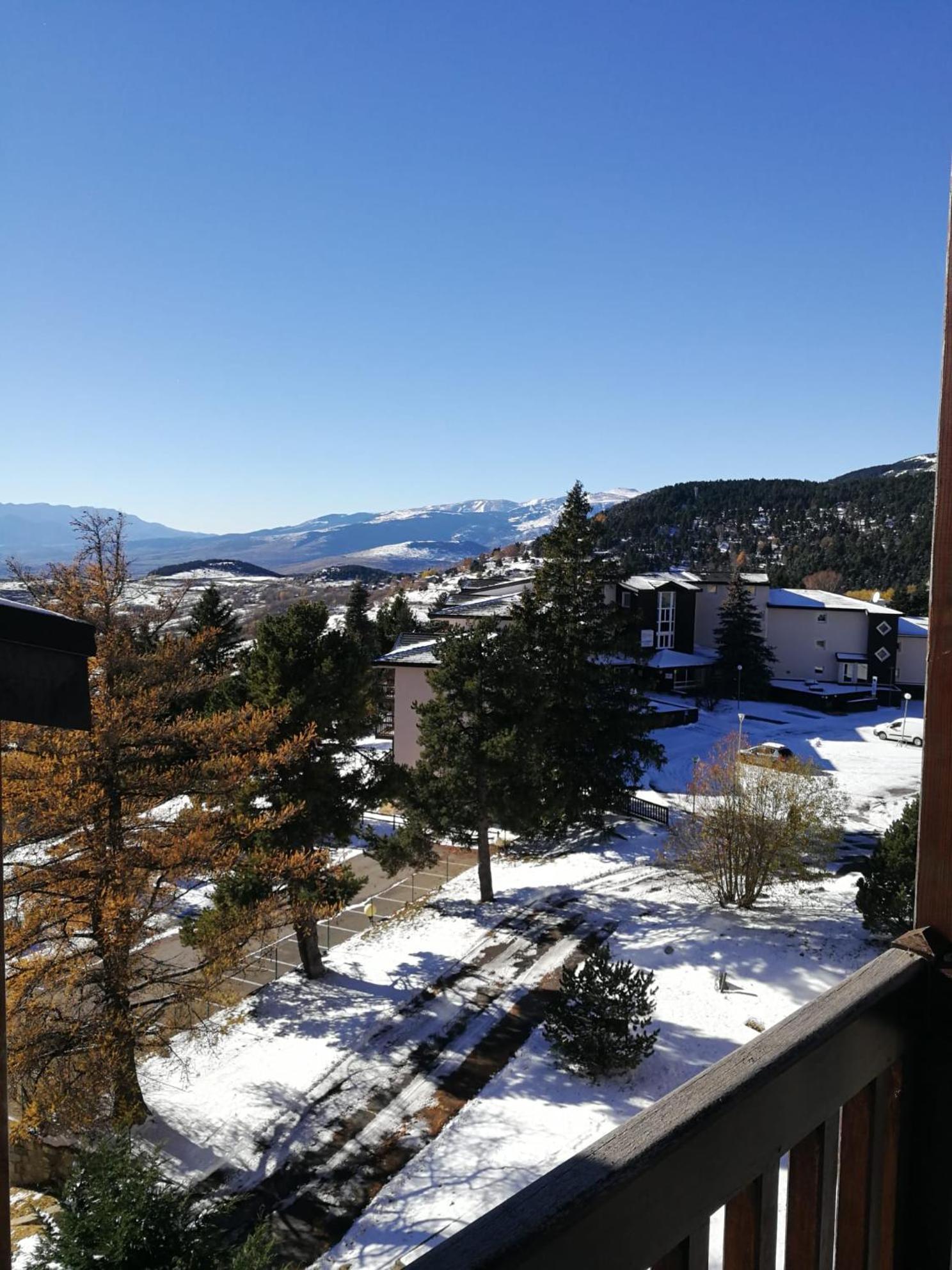 Pyrenees Catalanes Tres Joli Appartement 300M Telecabines Font-Romeu-Odeillo-Via المظهر الخارجي الصورة