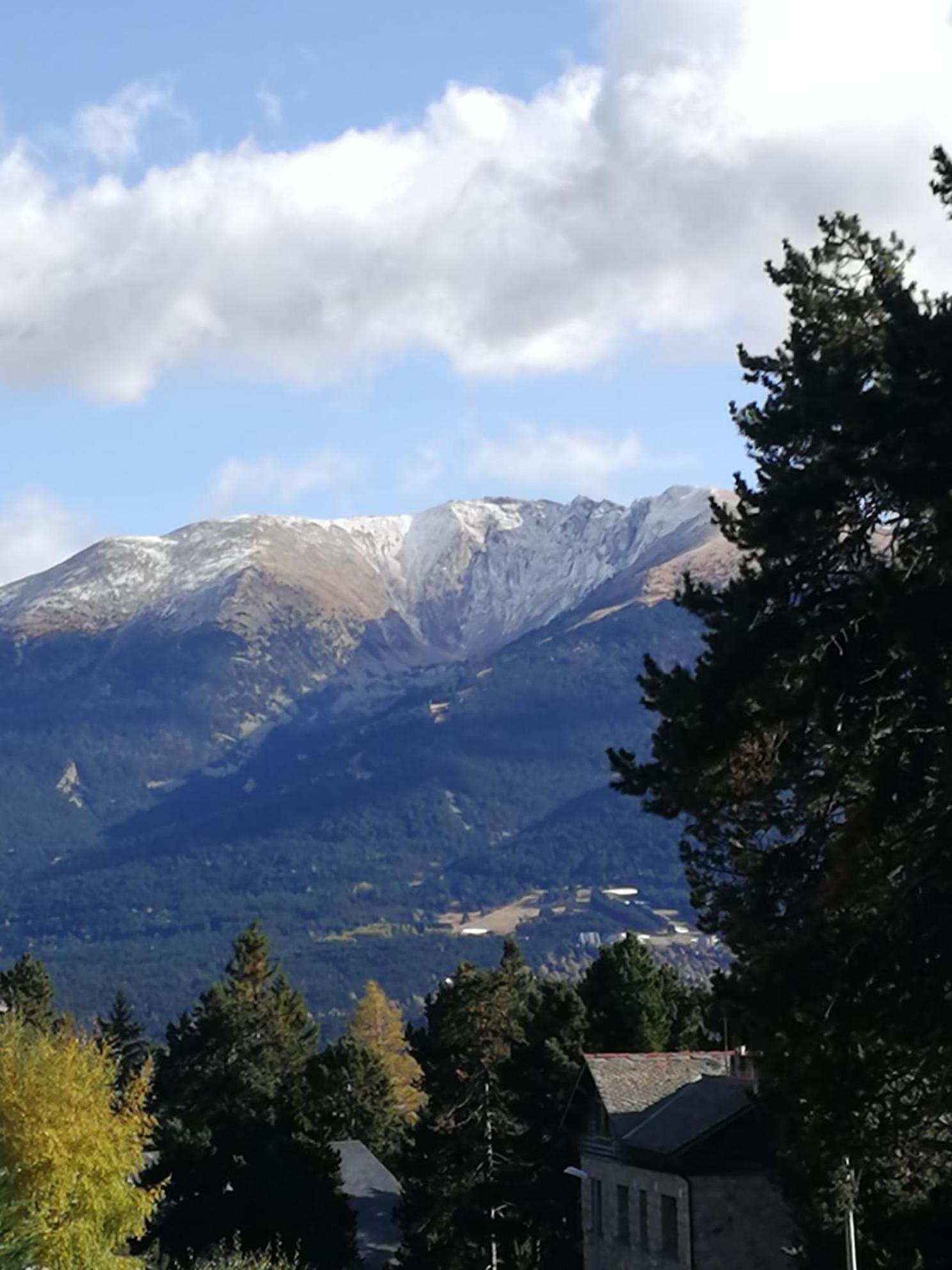 Pyrenees Catalanes Tres Joli Appartement 300M Telecabines Font-Romeu-Odeillo-Via المظهر الخارجي الصورة